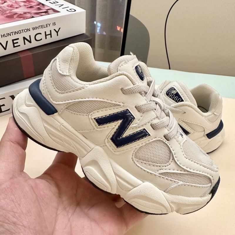 NEW BALANCE SHOES